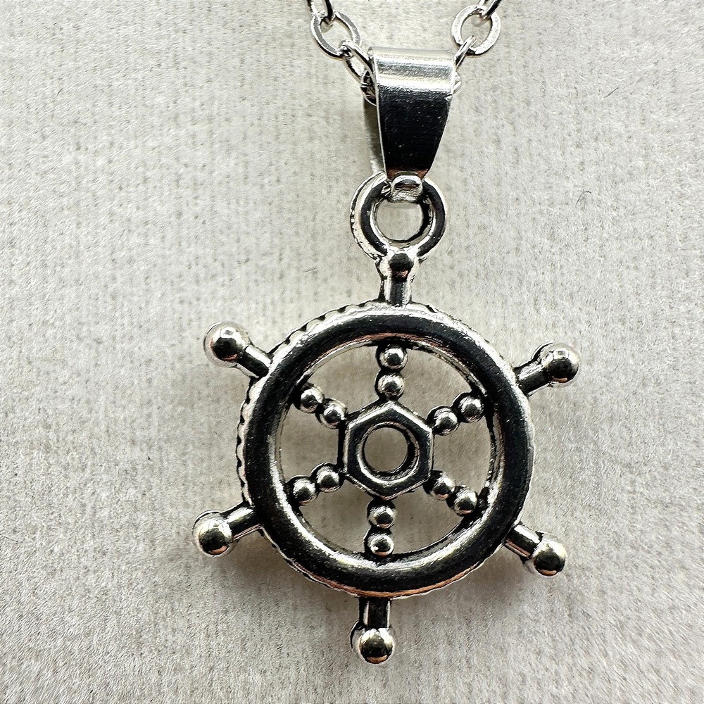 Vintage Silver-tone Nautical Ship Steering Wheel Pendant Necklace Cable Chain